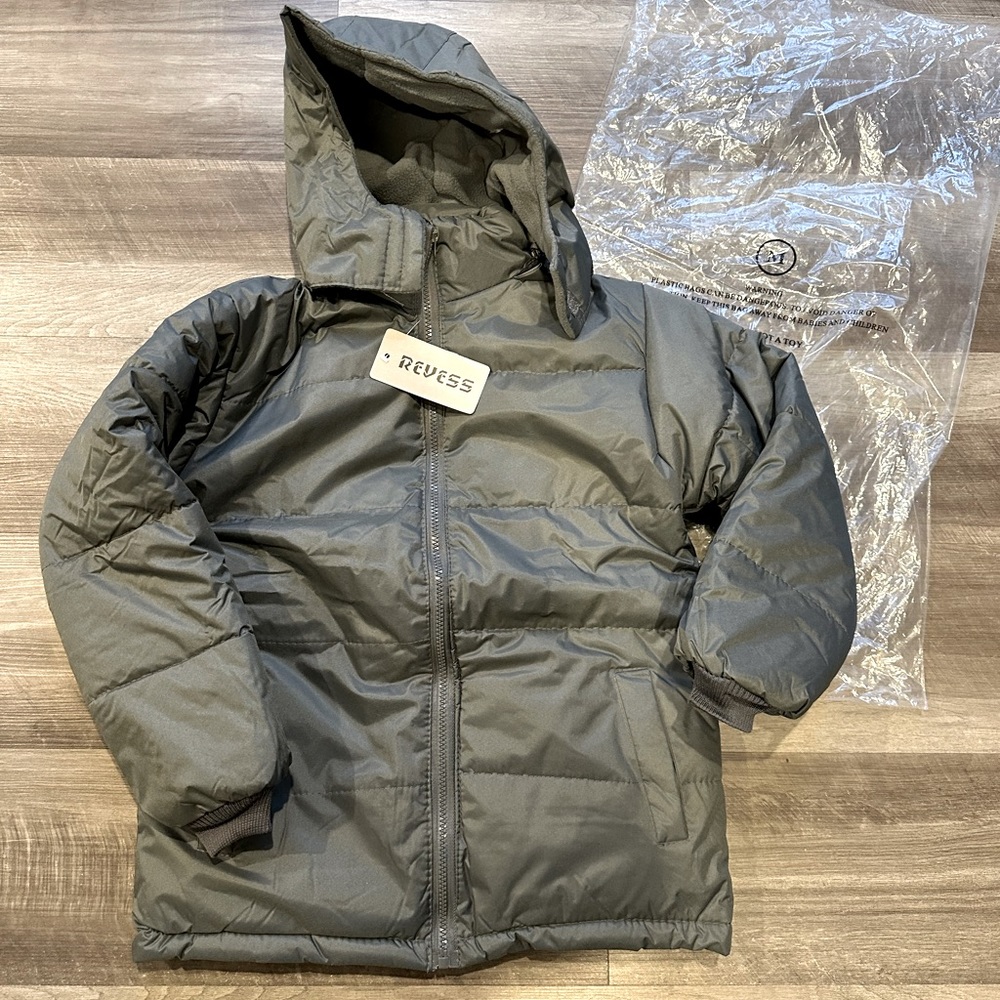 Gray Unisex Children’s winter coat sz 10/12